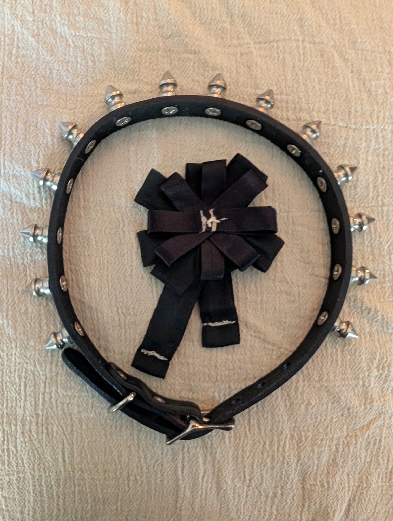 Black Award Ribbon Pin